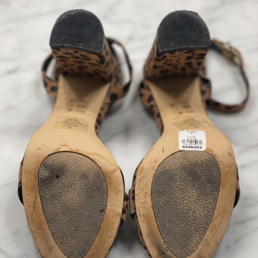 Express Heels - Picture 4 of 4